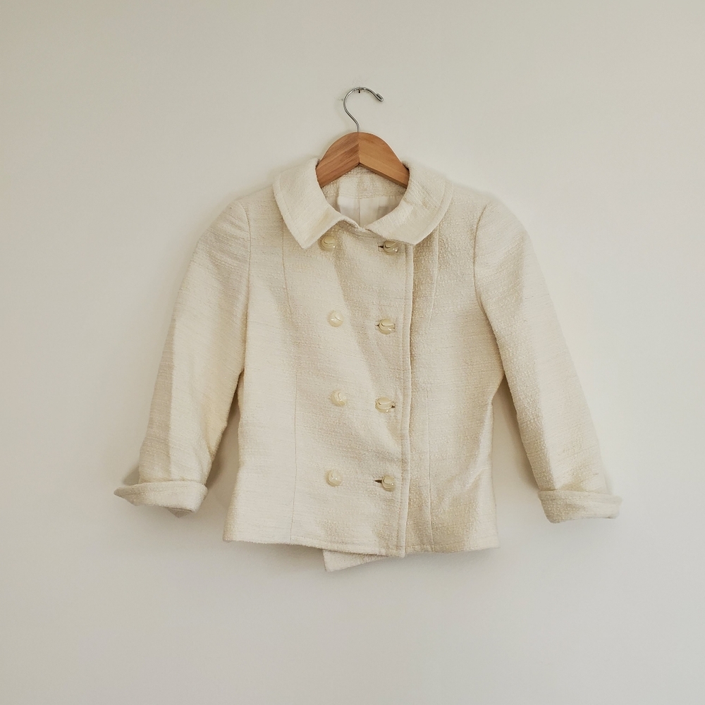Off White / Cream / Ivory Buttoned Collared Blazer (Size XS / S)